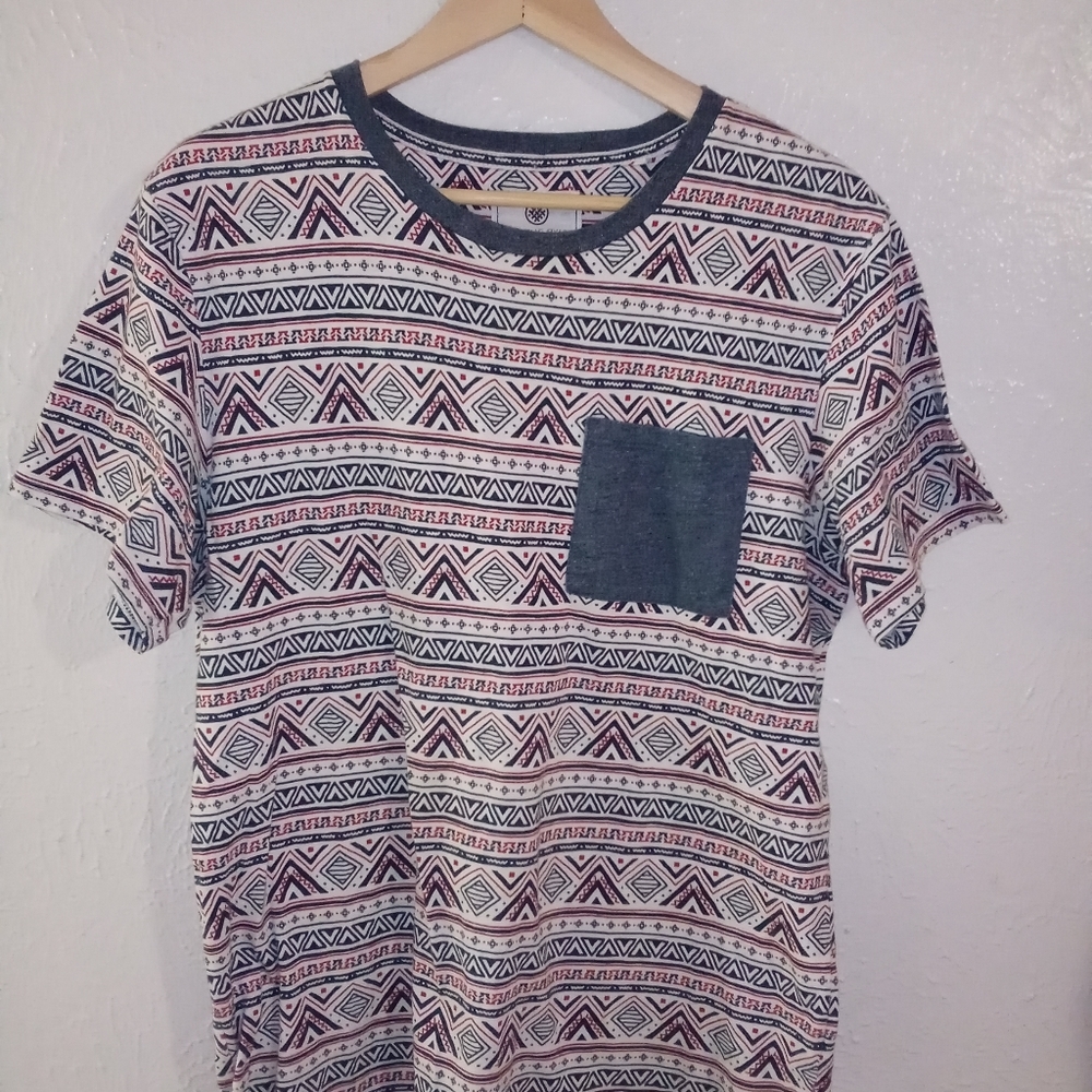 On the byas t-shirt with pocket